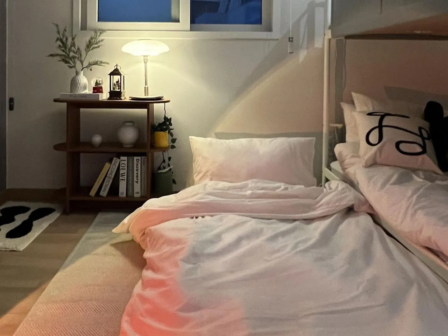 Hongdae Station 7Min, Designer House Villa Seoul